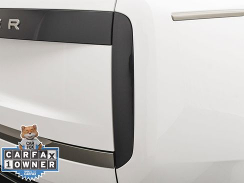 Used 2025 Land Rover Range Rover SE image 26