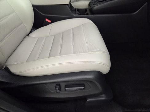 Used 2024 Honda CR-V EX-L image 34