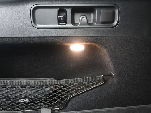 Used 2026 Mercedes-Benz GLC 300 image 25