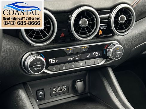Certified 2025 Nissan Sentra SR FWD image 35