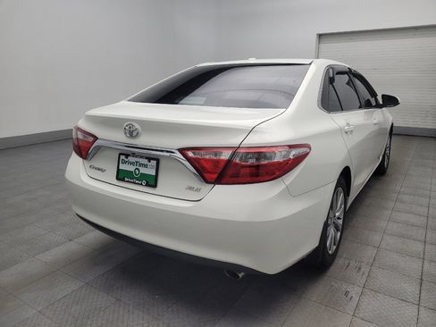 Used 2016 Toyota Camry XLE w/ Moonroof Package FWD image 9