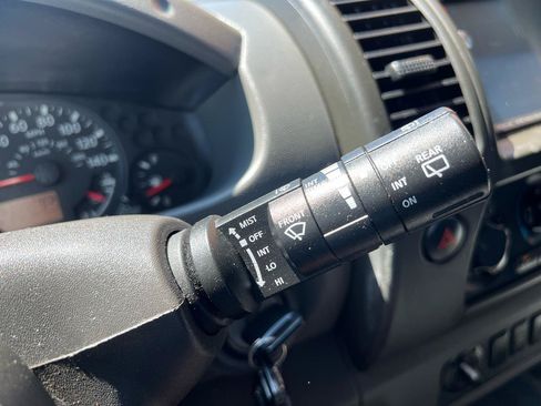Used 2006 Nissan Xterra S AWD/4WD image 30