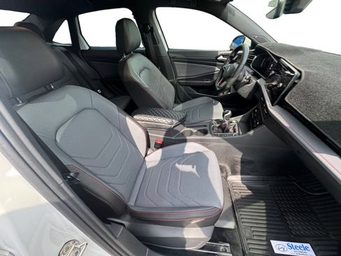 Used 2025 Volkswagen Jetta GLI Autobahn FWD image 16