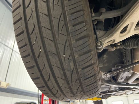 Used 2003 Ford Thunderbird image 37