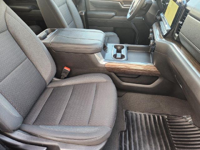 Used 2024 Chevrolet Silverado 2500 LT w/ Convenience Package AWD/4WD image 19