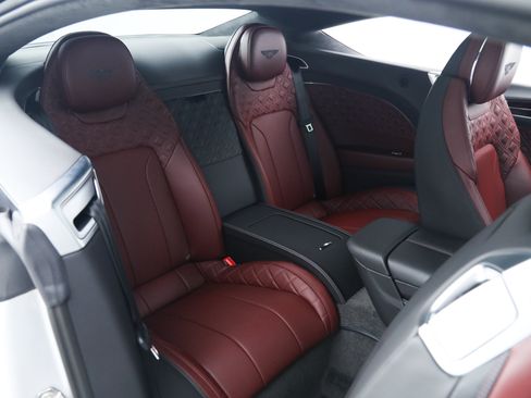 Used 2022 Bentley Continental GT V8 AWD/4WD image 18