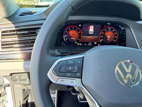 New 2026 Volkswagen Atlas Peak Edition AWD/4WD image 20