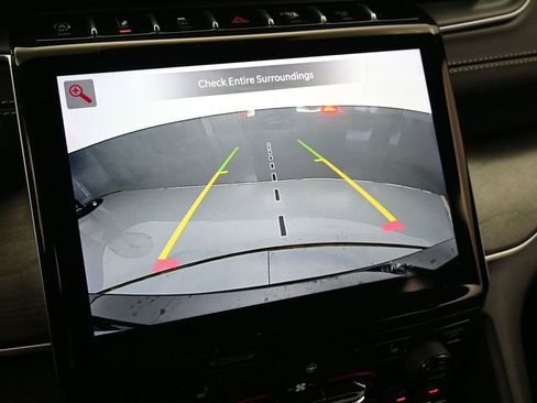 Used 2024 Jeep Grand Cherokee L Limited image 11