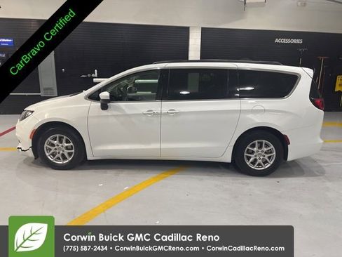 Used 2021 Chrysler Voyager Lxi image 4