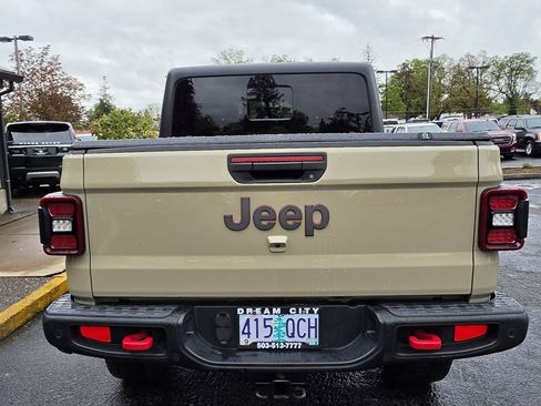 Used 2020 Jeep Gladiator Rubicon AWD/4WD image 15