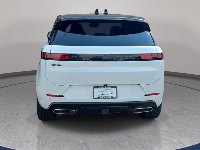 New 2026 Land Rover Range Rover Sport Dynamic SE AWD/4WD image 6