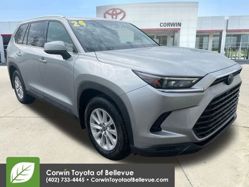 Used 2024 Toyota Grand Highlander XLE image 1