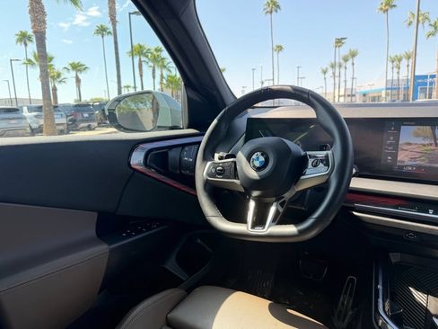 Used 2025 BMW X3 xDrive30i AWD/4WD image 12