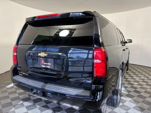 Used 2020 Chevrolet Suburban LT image 6