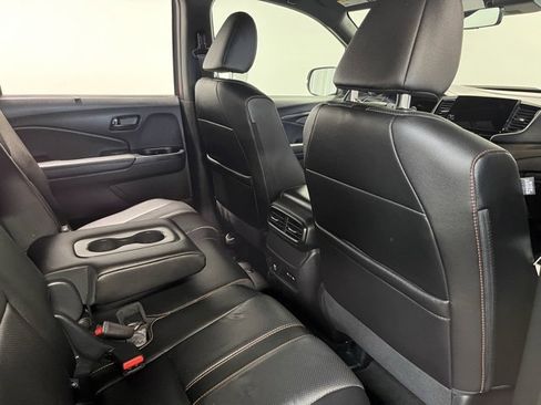 Used 2024 Honda Passport TrailSport image 14