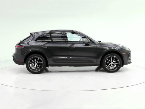 Used 2026 Porsche Macan AWD/4WD image 10