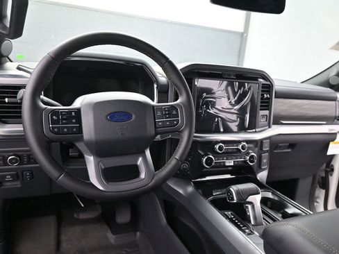 New 2025 Ford F150 Lariat w/ Equipment Group 501A Mid image 11