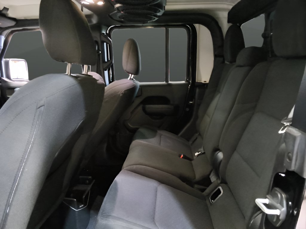 Used 2022 Jeep Gladiator Sport AWD/4WD image 14