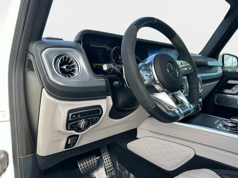 Certified 2022 Mercedes-Benz G 63 AMG 4MATIC image 20