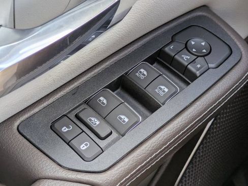 New 2026 RAM 1500 Laramie AWD/4WD image 24