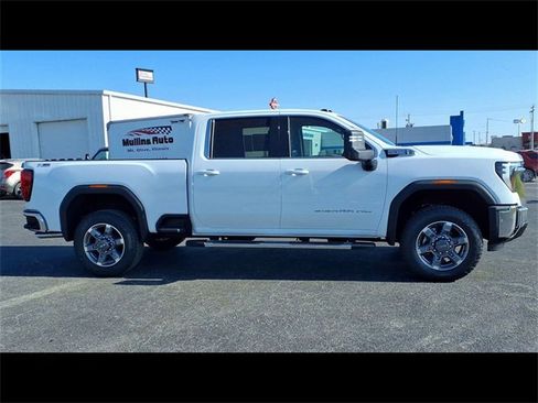 New 2026 GMC Sierra 2500 SLE w/ SLE Value Package; image 9