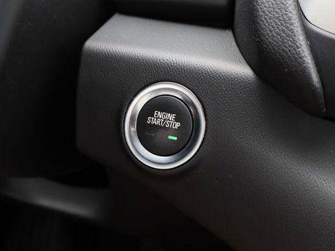 Used 2022 GMC Terrain SLT w/ Infotainment Package II FWD image 18