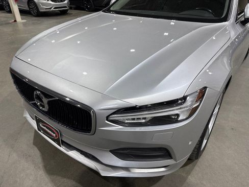 Used 2018 Volvo S90 T5 Momentum w/ Convenience Package image 31
