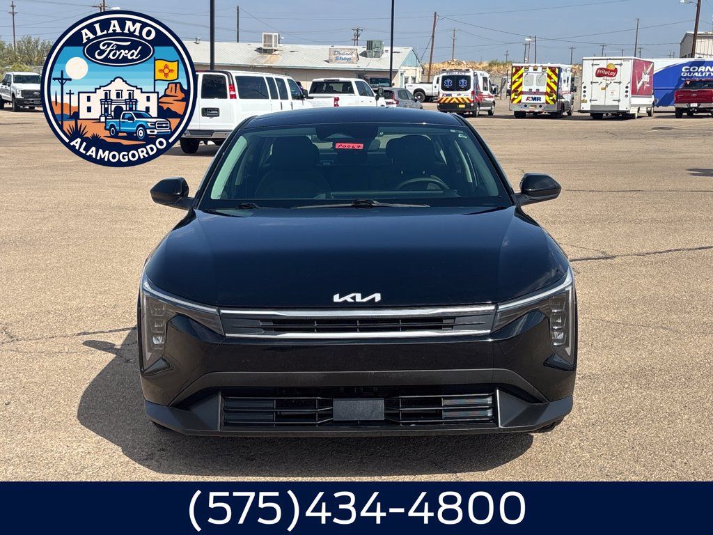 Used 2025 Kia K4 FWD image 8