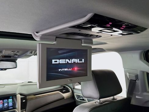 Used 2019 GMC Yukon Denali w/ Denali Ultimate Black Edition AWD/4WD image 27