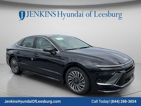 New 2026 Hyundai Sonata Limited FWD image 1