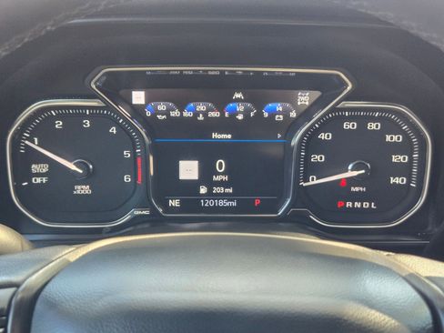 Used 2021 GMC Sierra 1500 AT4 w/ AT4 Value Package AWD/4WD image 14