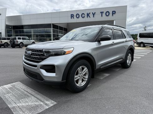Used 2020 Ford Explorer XLT w/ Class III Trailer Tow Package AWD/4WD image 1
