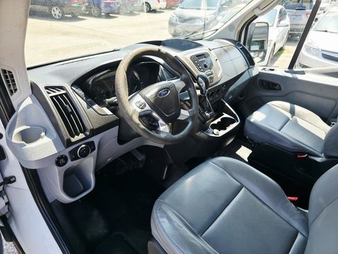 Used 2018 Ford Transit 250 148 Medium Roof RWD image 10