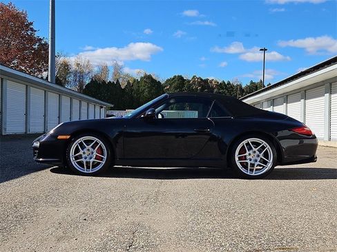 Used 2010 Porsche 911 Carrera S image 2