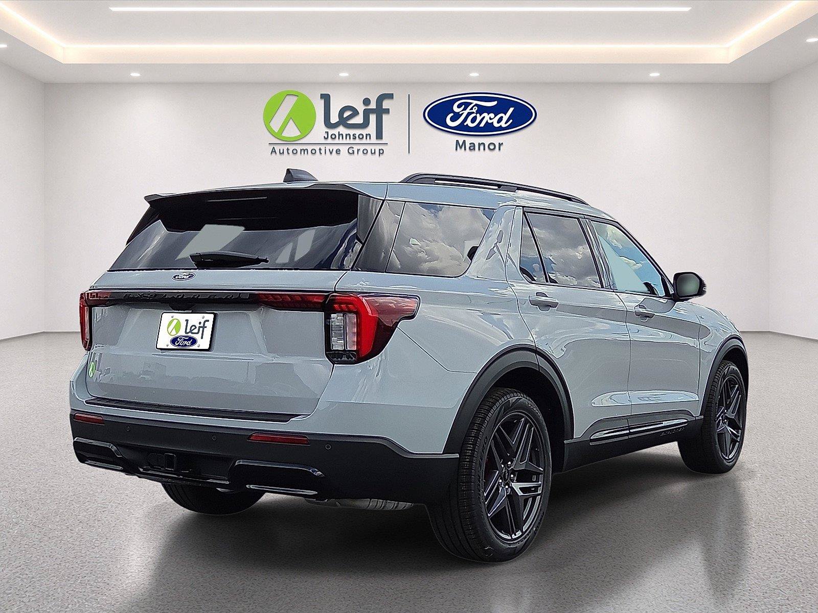 New 2027 Ford Explorer ST-Line w/ Premium Package RWD image 8