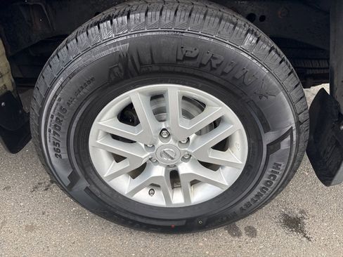 Used 2019 Nissan Frontier SV image 10