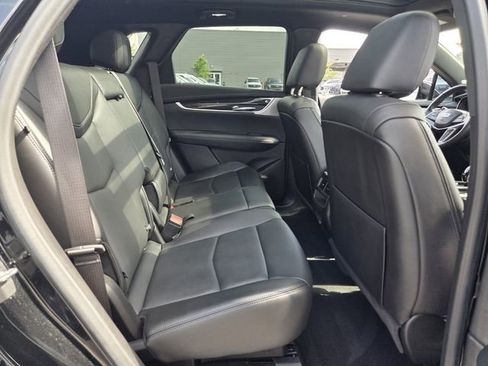 Used 2021 Cadillac XT5 Premium Luxury FWD image 18
