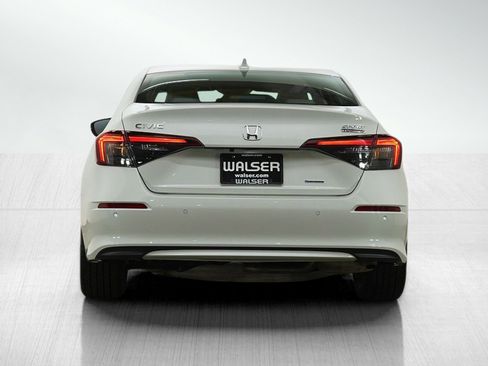 Used 2025 Honda Civic Sport Touring image 4