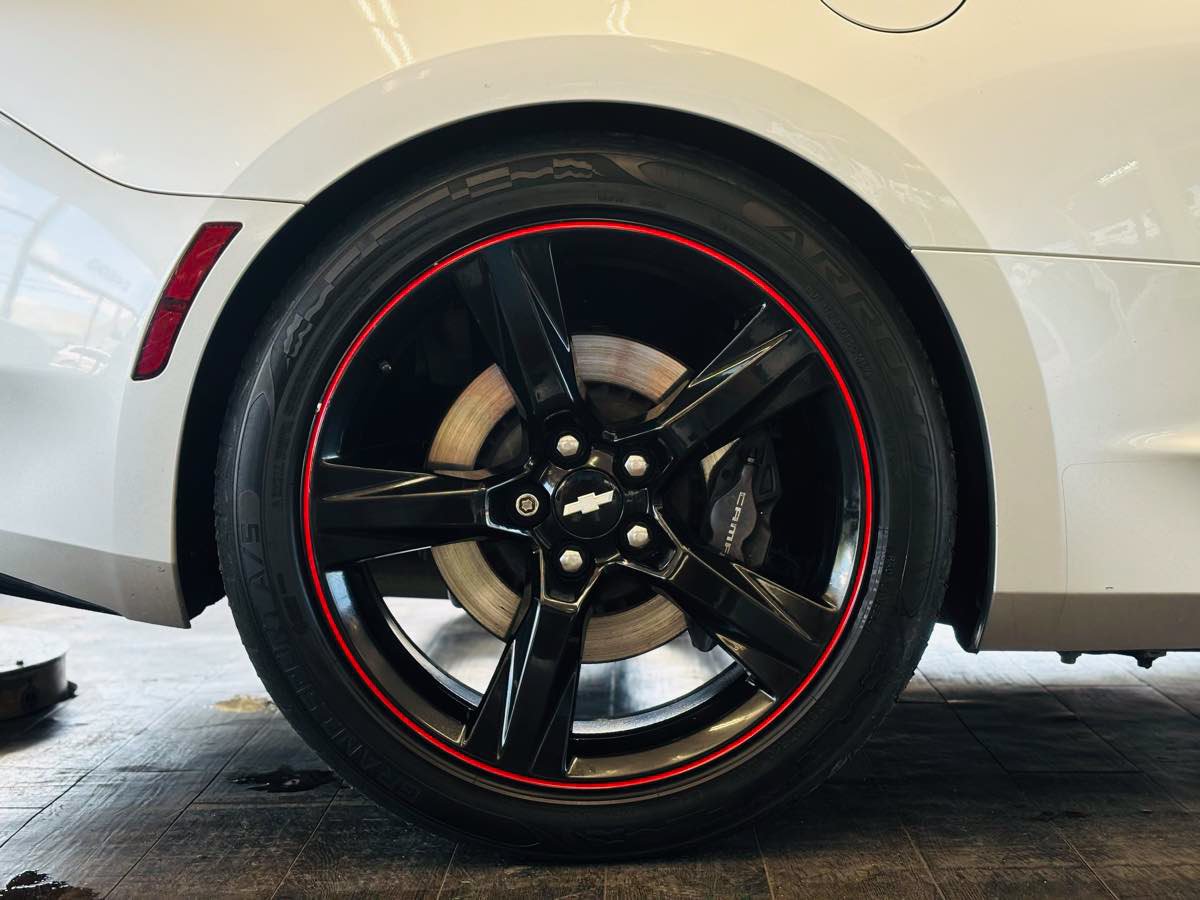 Used 2016 Chevrolet Camaro SS RWD image 24