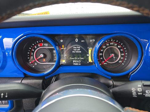 Used 2022 Jeep Wrangler Unlimited Rubicon w/ Trailer Tow Package image 32