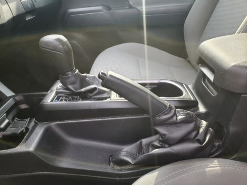 Used 2020 Toyota Tacoma SR w/ SR Convenience Package image 30