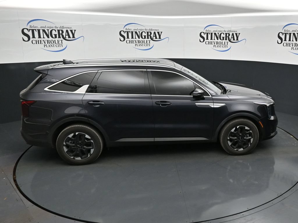 Used 2025 Kia Sorento S w/ Panoramic Sunroof Package FWD image 25