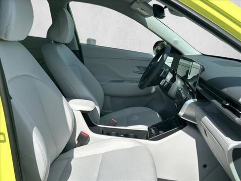 Used 2024 Hyundai Kona SEL image 16