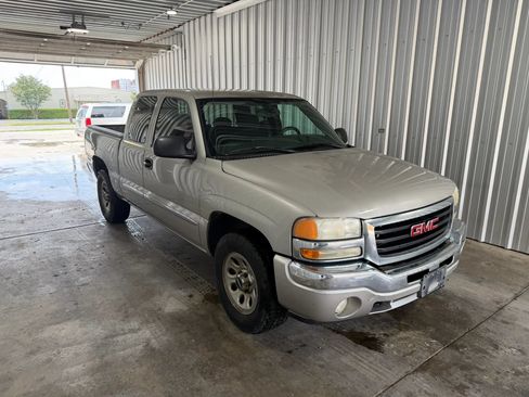 Used 2006 GMC Sierra 1500 SLE w/ Light Duty Power Package RWD image 4