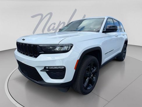 Used 2023 Jeep Grand Cherokee Limited w/ Black Appearance Package RWD image 4