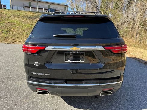 Used 2023 Chevrolet Traverse High Country w/ LPO, Floor Liner Package image 7