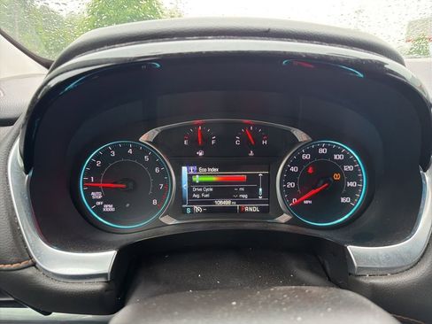 Used 2019 Chevrolet Traverse LT FWD image 11