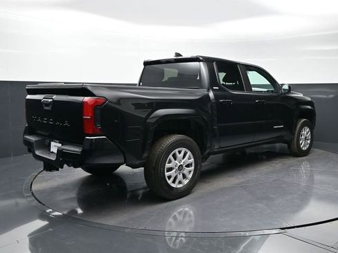 Used 2024 Toyota Tacoma SR5 image 5