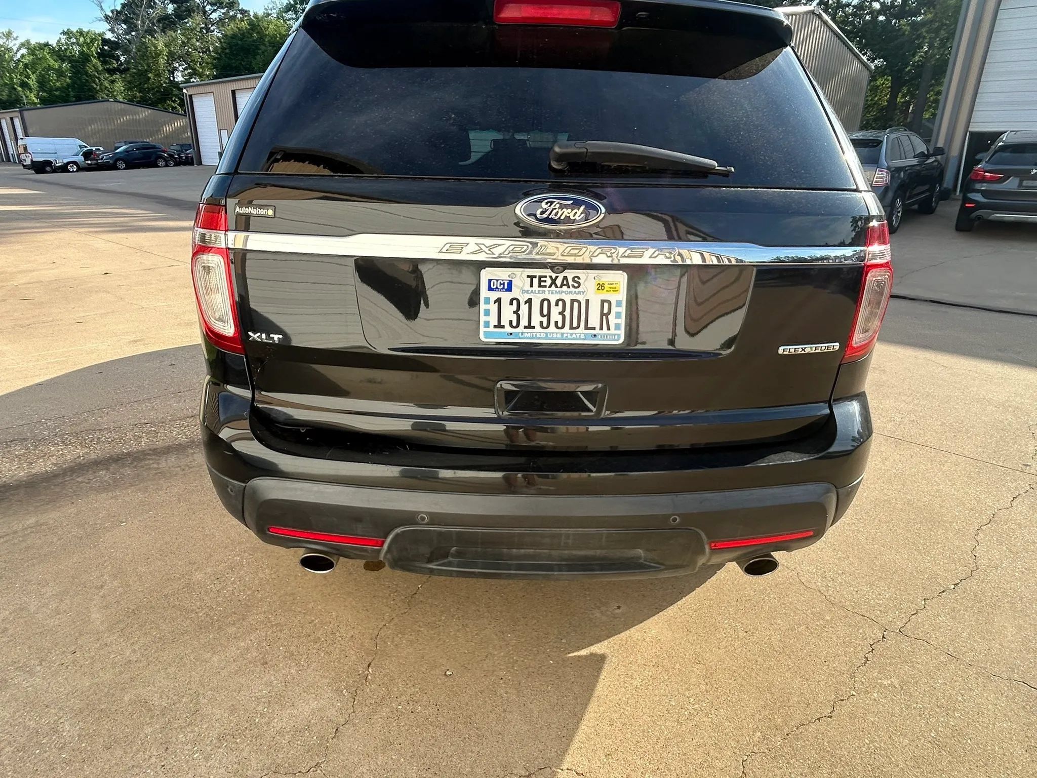 Used 2014 Ford Explorer XLT w/ Equipment Group 202A FWD image 4