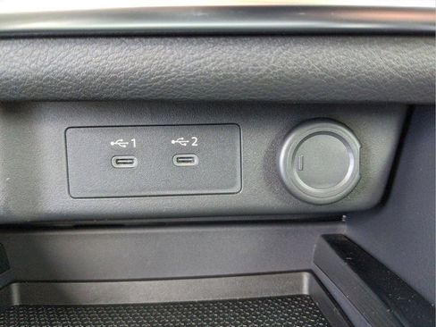 Certified 2025 Nissan Rogue S FWD image 32